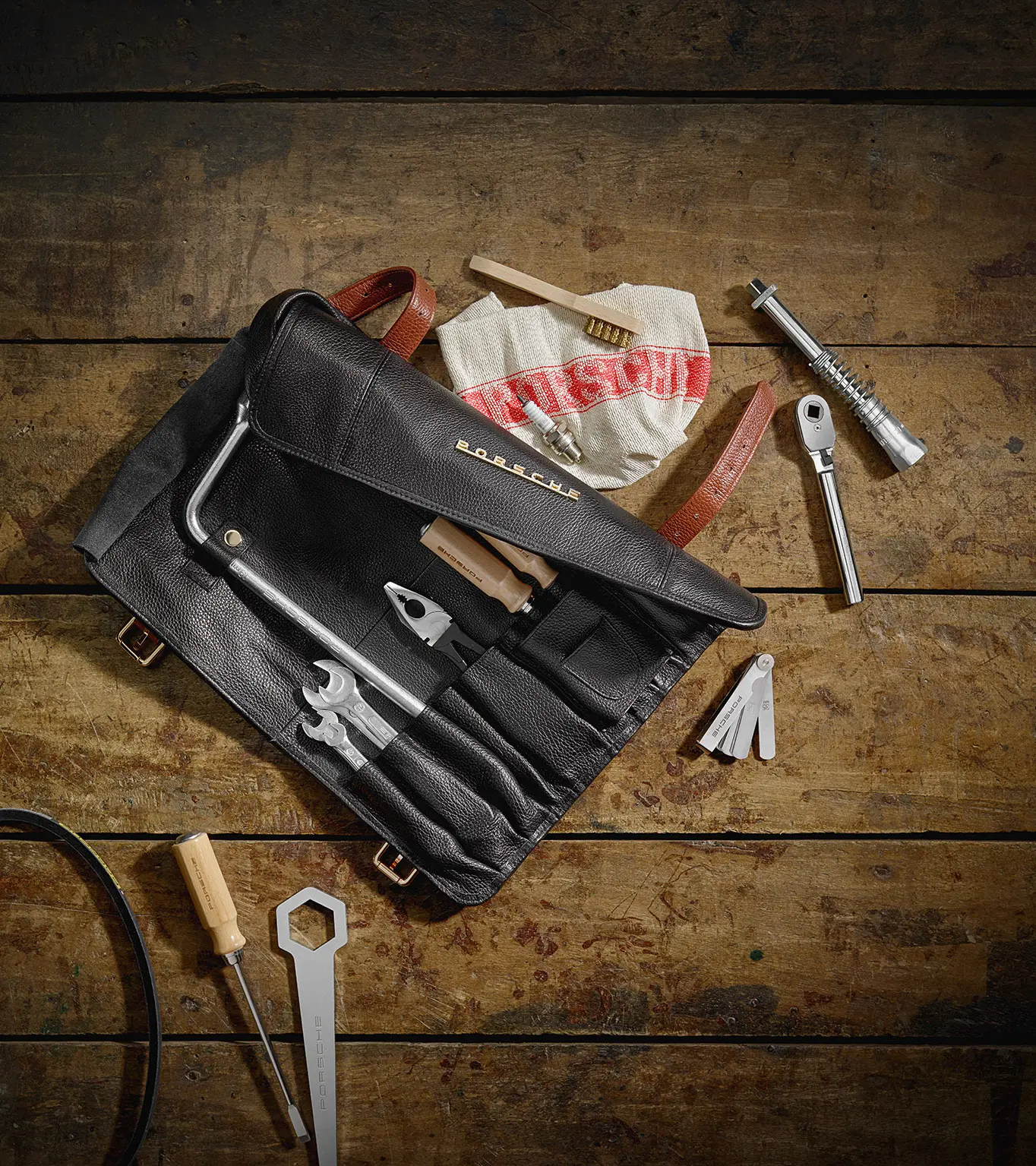356　◆canon◆ブーツ&マルシェバックset Porsche Classic 356 (1950 to 1965) tool bag | PORSCHE SHOP