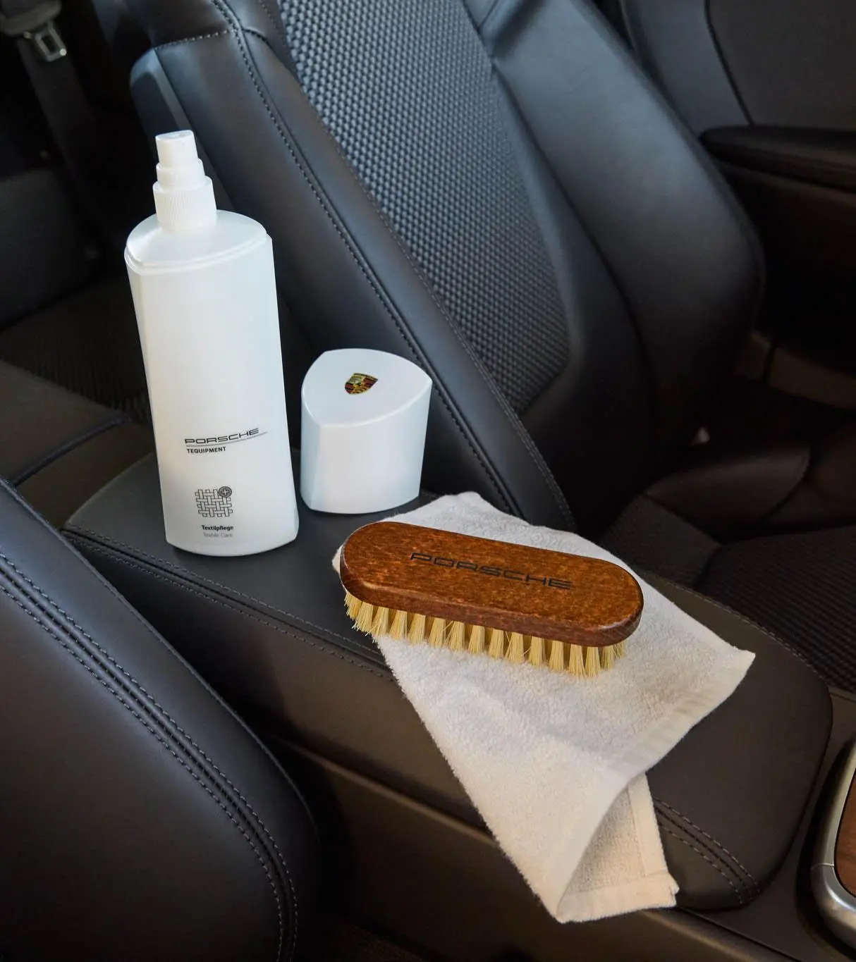 Textile care set | PORSCHE SHOP