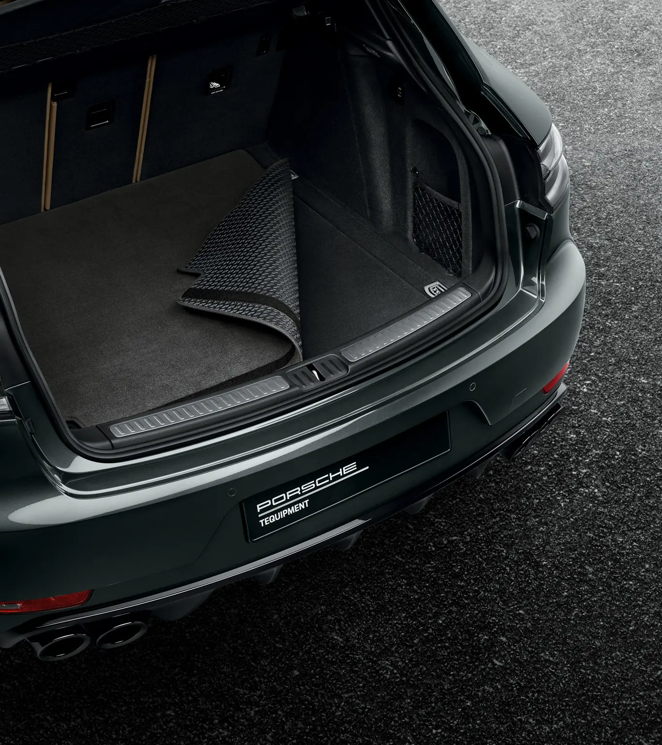 Porsche Reversible Luggage-Compartment Mat for Macan | PORSCHE SHOP