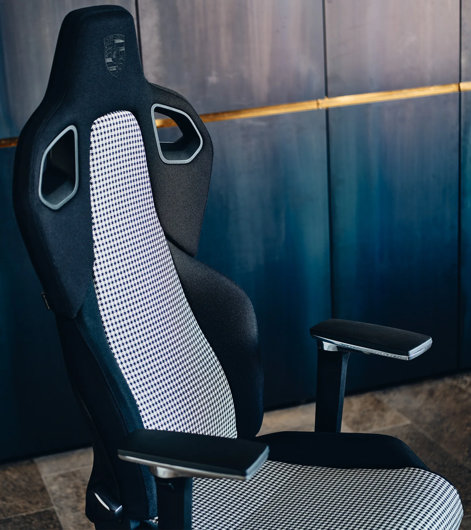 RECARO x Porsche Gaming Chair Pepita – Ltd. | PORSCHE SHOP