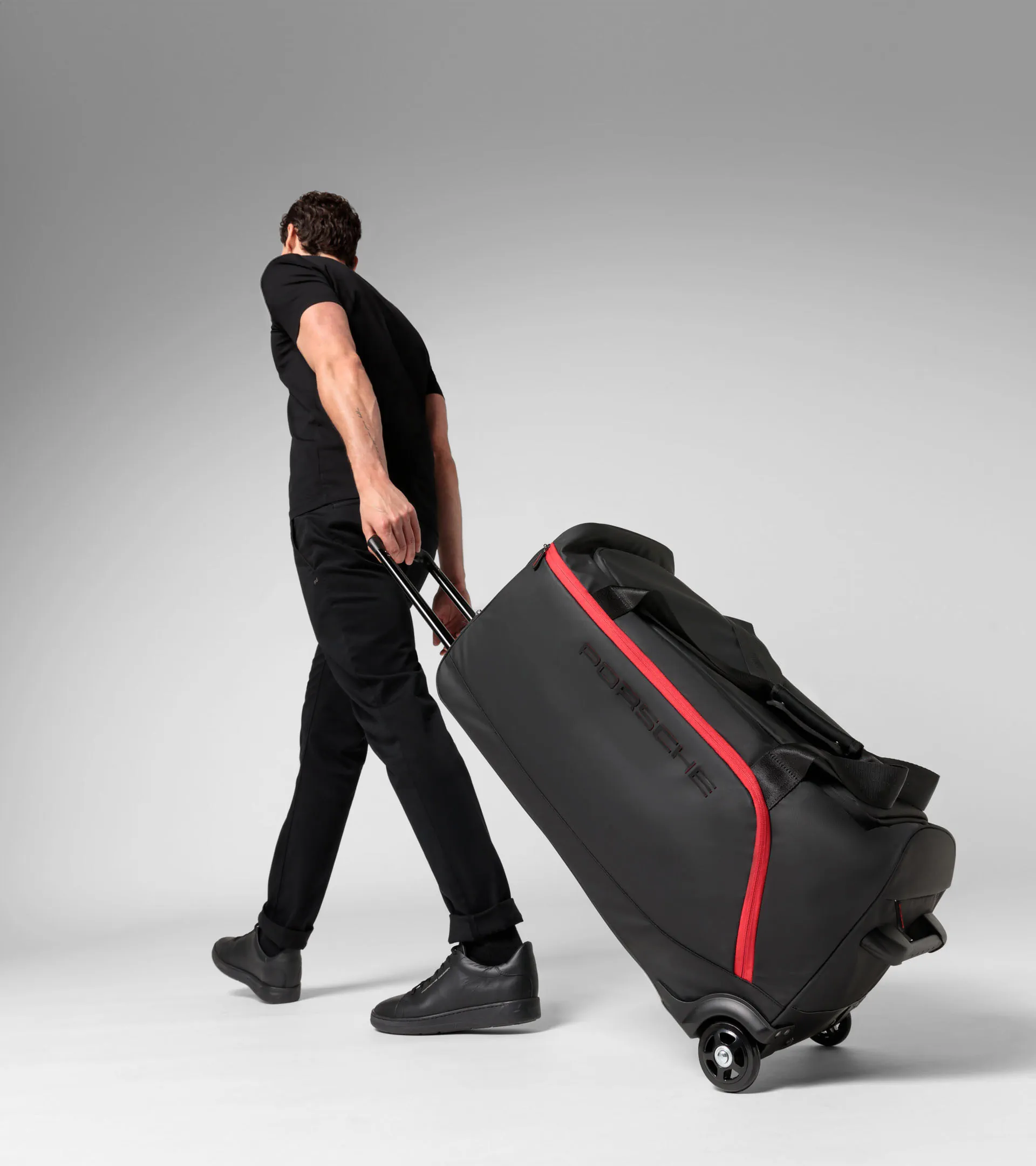 Urban Travel Duffle Bag on Wheels | PORSCHE SHOP