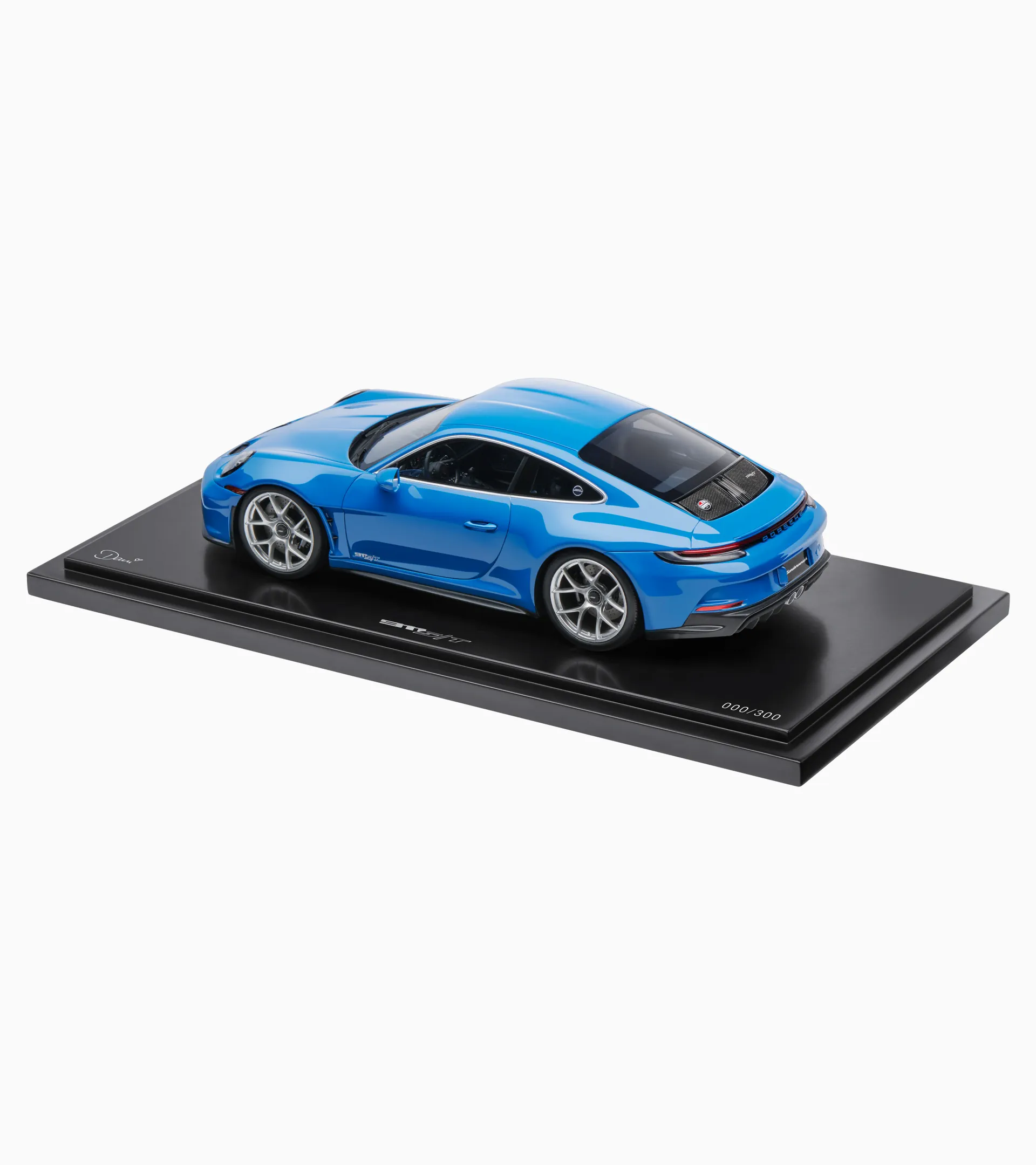r a n .様　ブルー1 Porsche 911 S/T (992) Sonderwunsch (special request) – Limited