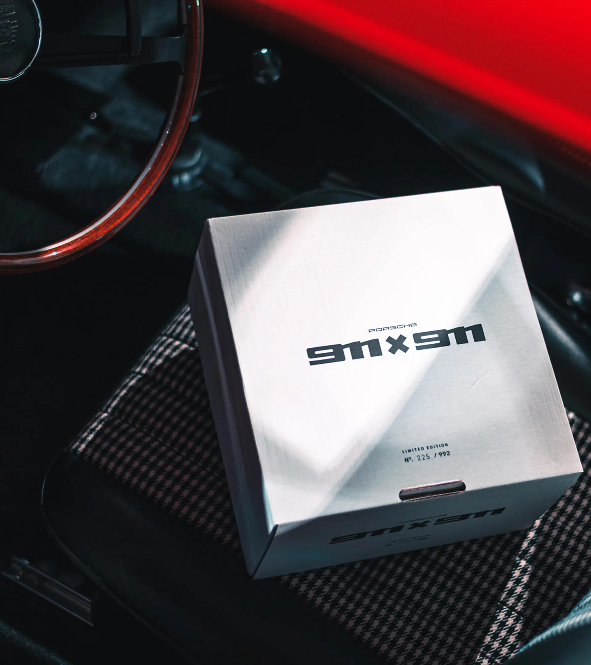 Book 'Porsche 911 x 911' Collector's Edt. Ltd. | PORSCHE SHOP