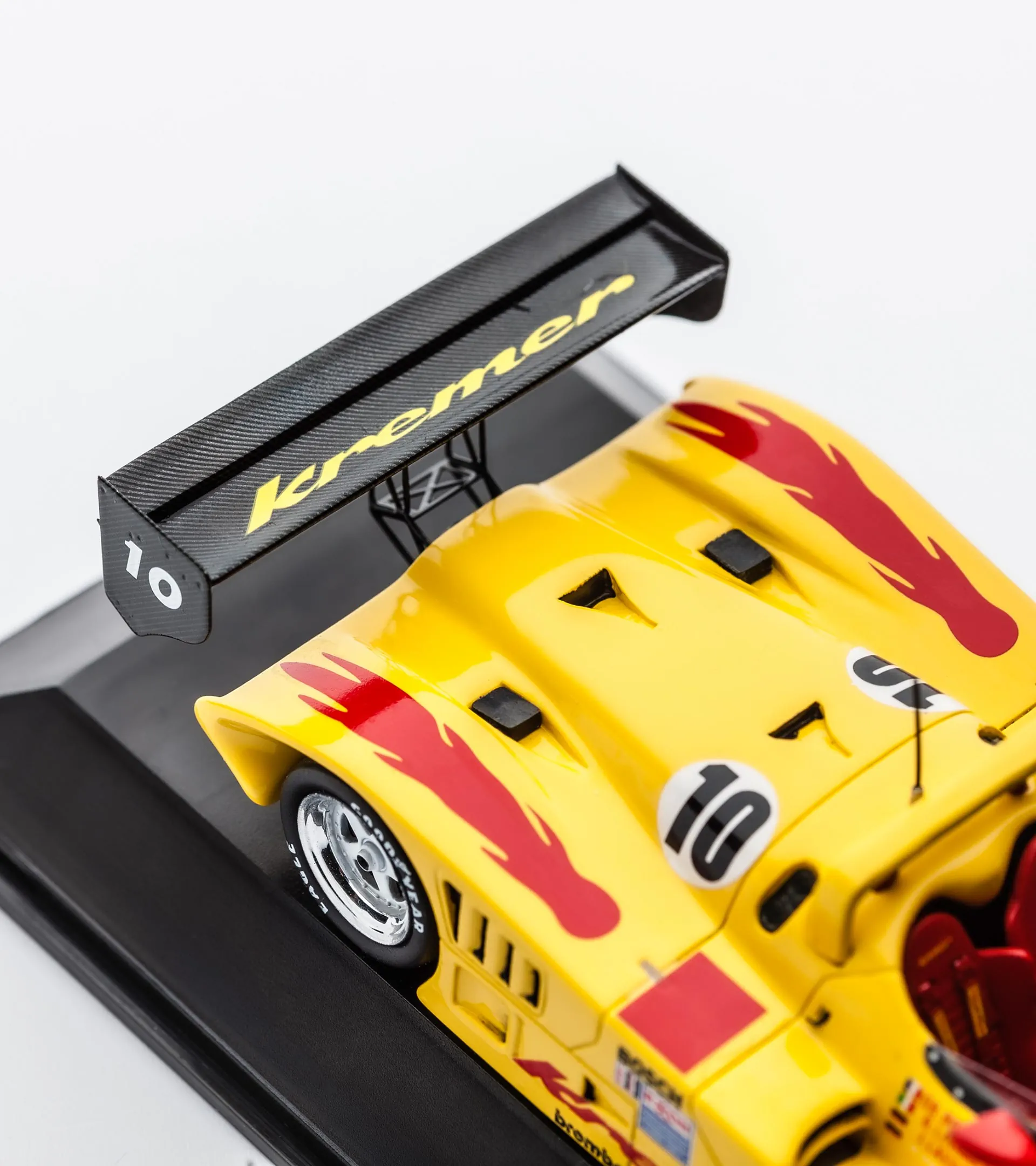 Miniature Spark 1/43 – Kremer K8 N°10 – 24H Daytona 1995 – Lassig/Lavaggi
