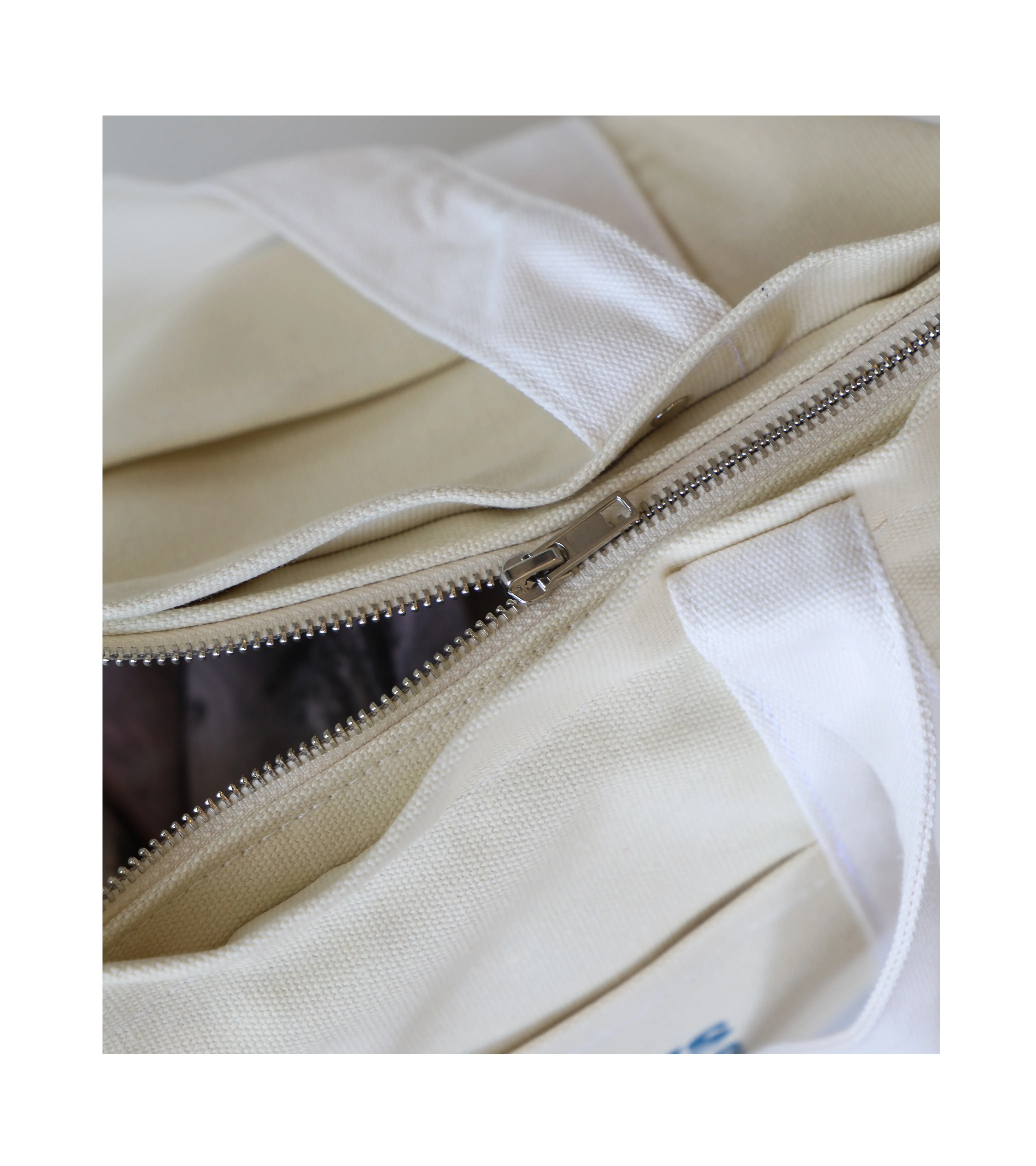 Porsche x Almond Canvas Bag | PORSCHE SHOP