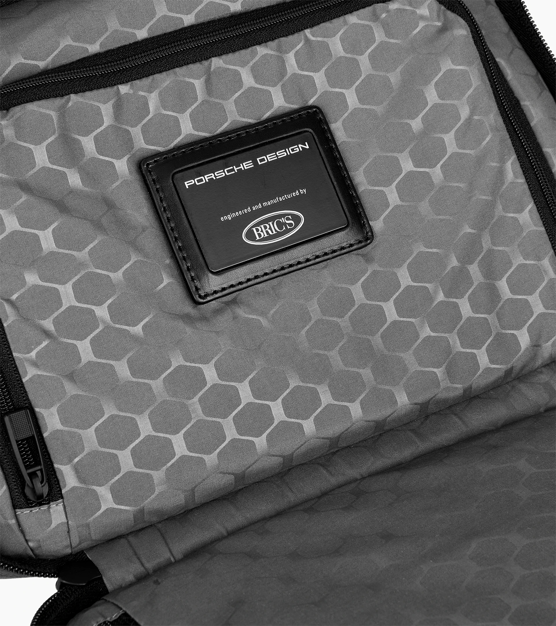 Roadster Leather Washbag | PORSCHE SHOP