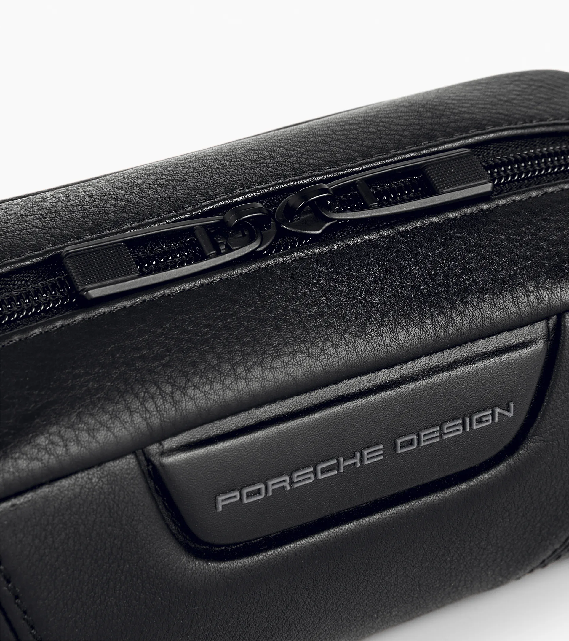 Roadster Leather Accessory Pouch | PORSCHE SHOP