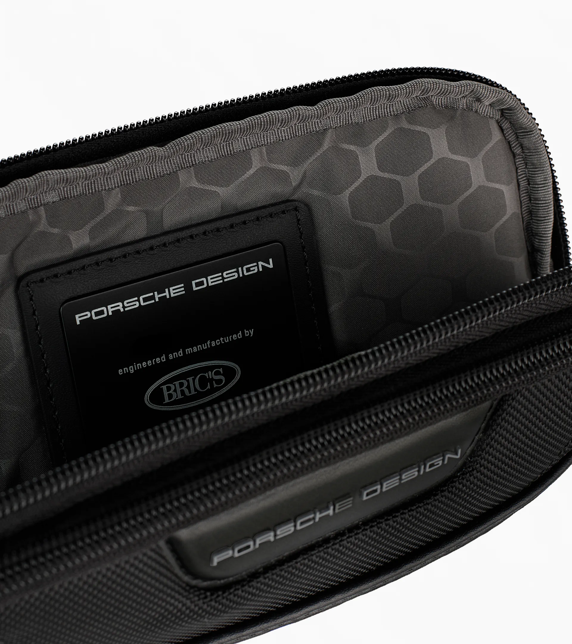 ポーチ Roadster Nylon Travel Pouch | PORSCHE SHOP