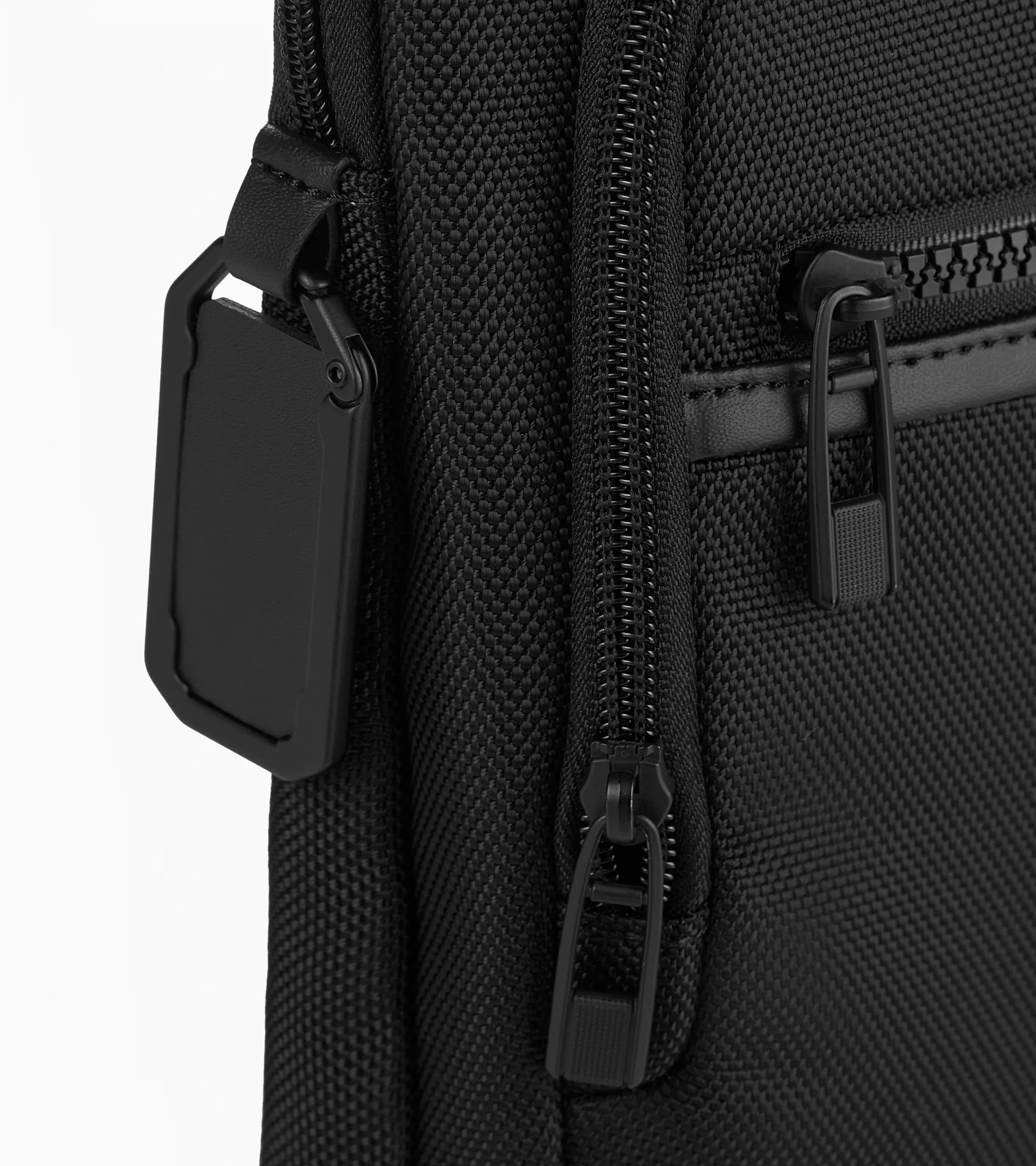 Roadster Nylon Shoulder Bag S | PORSCHE SHOP