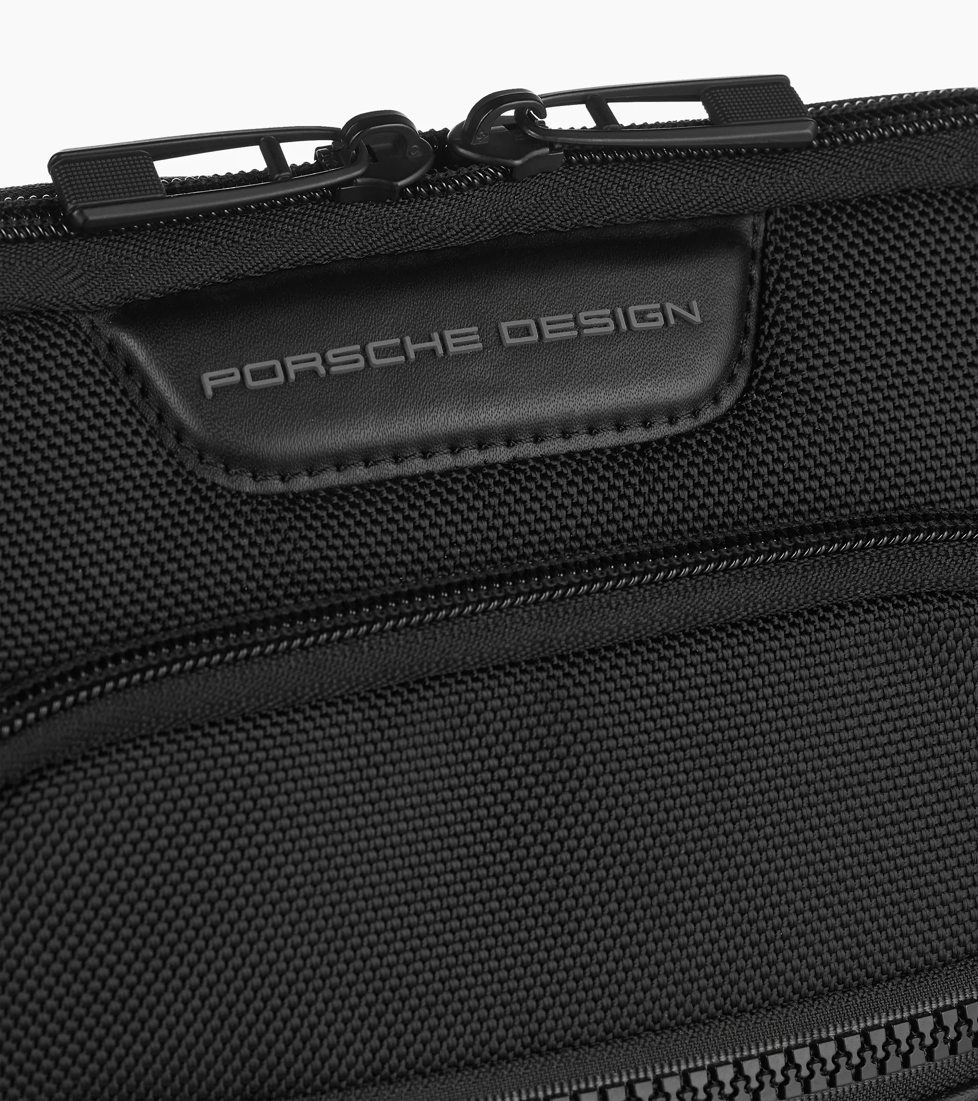 Roadster Nylon Shoulder Bag S | PORSCHE SHOP