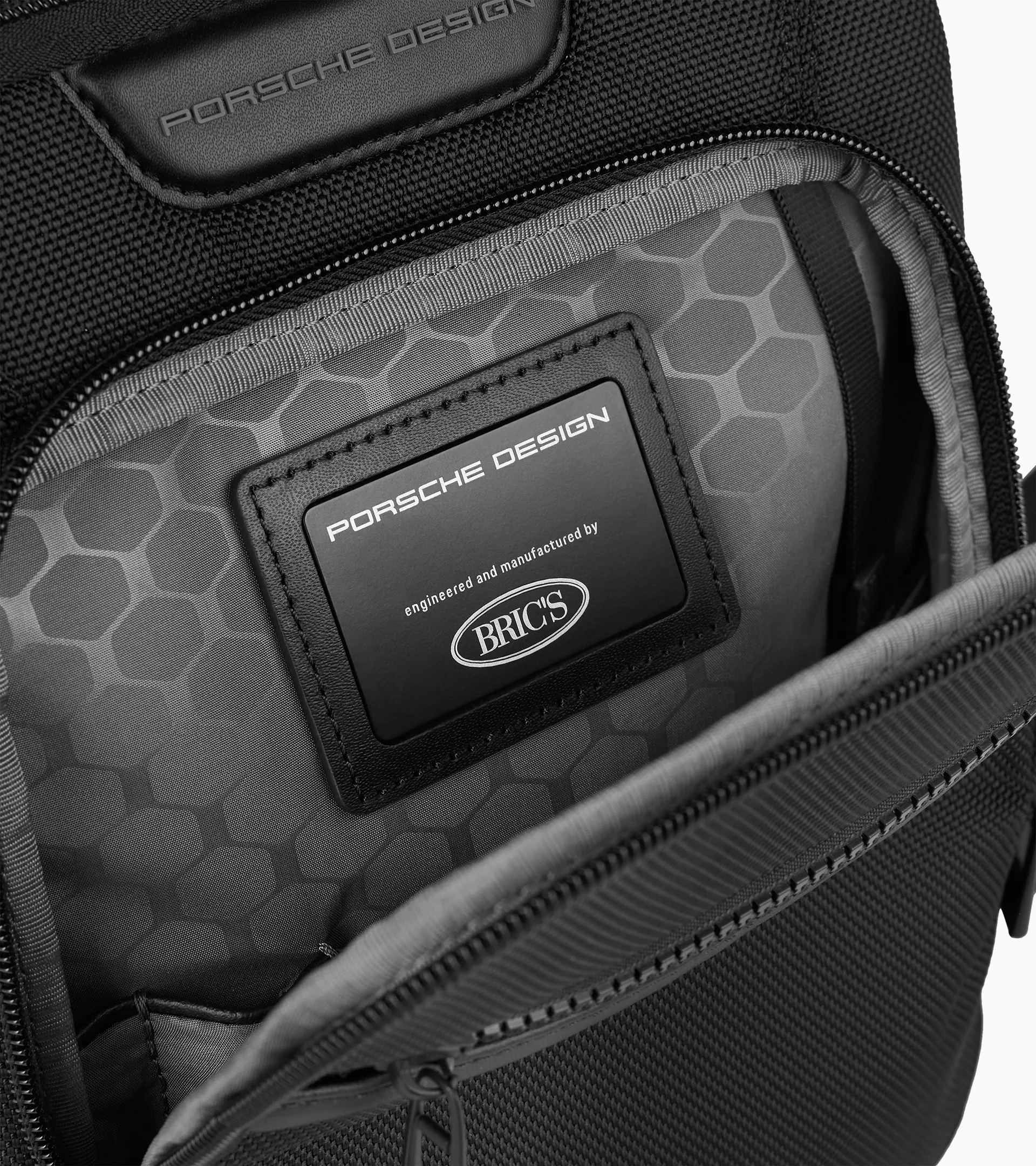 Roadster Nylon Shoulder Bag S | PORSCHE SHOP