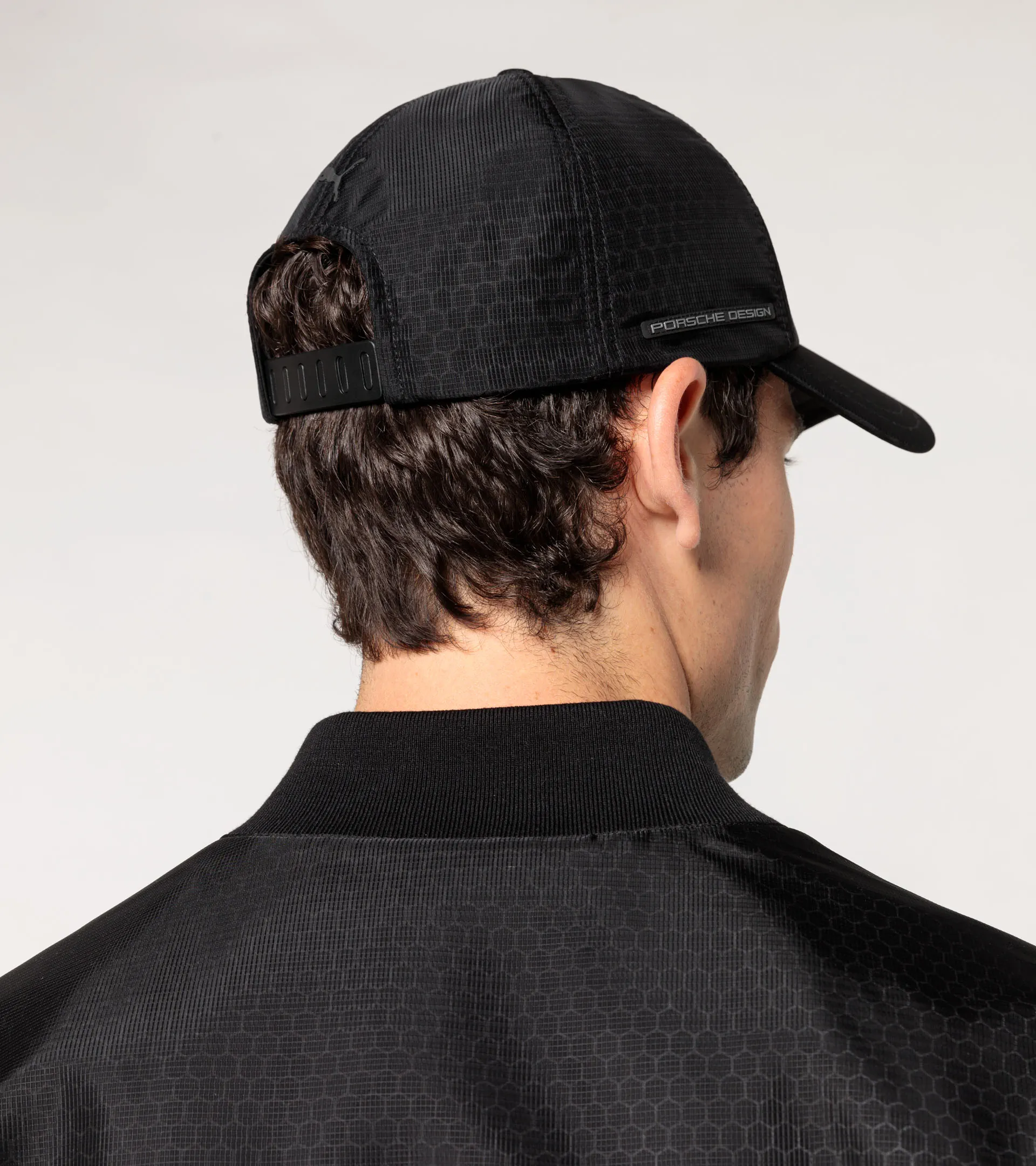 Reflective hexagon cap | PORSCHE SHOP