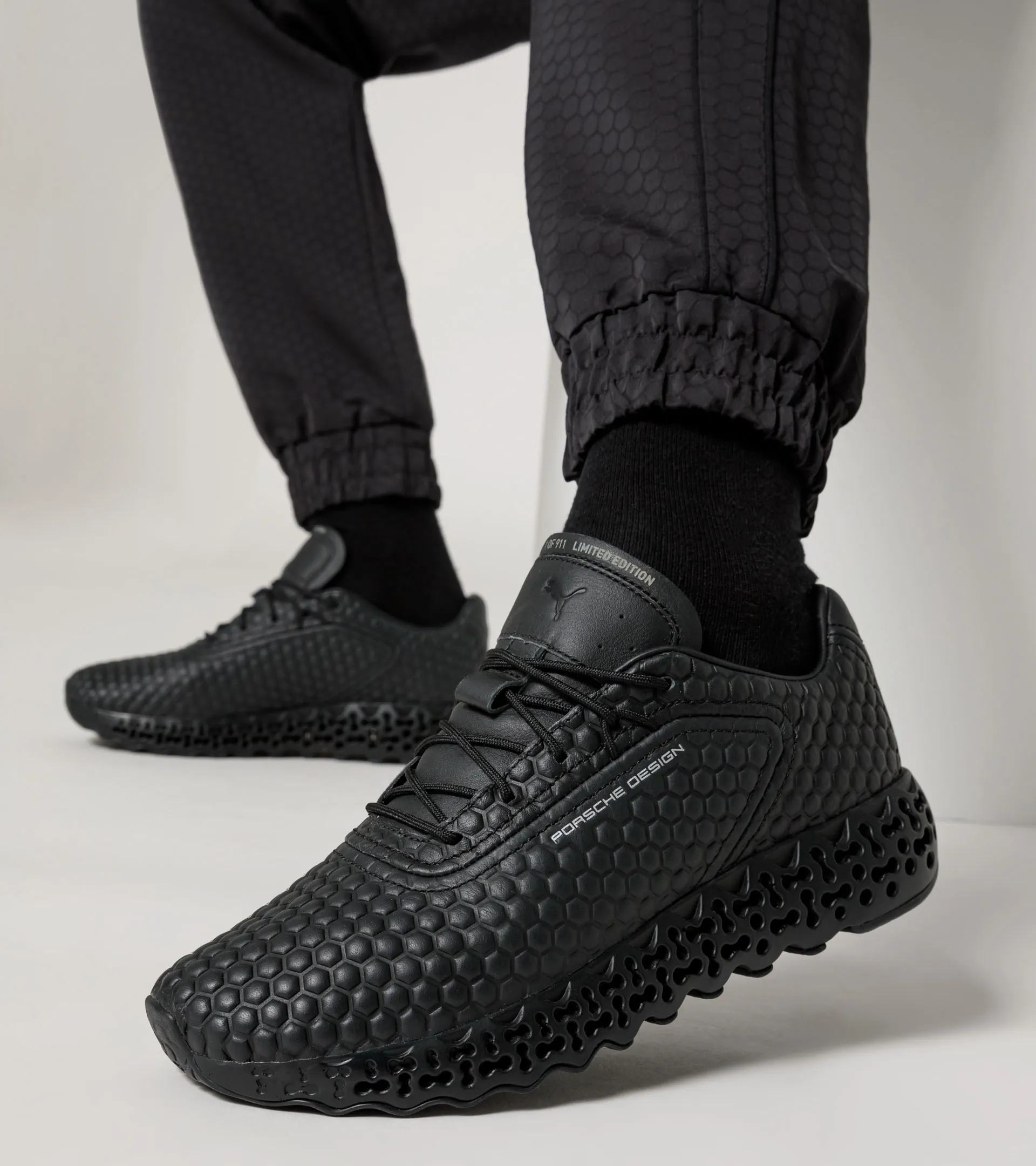 XETIC® III Hexagon Trainers – Limited Edition | PORSCHE SHOP