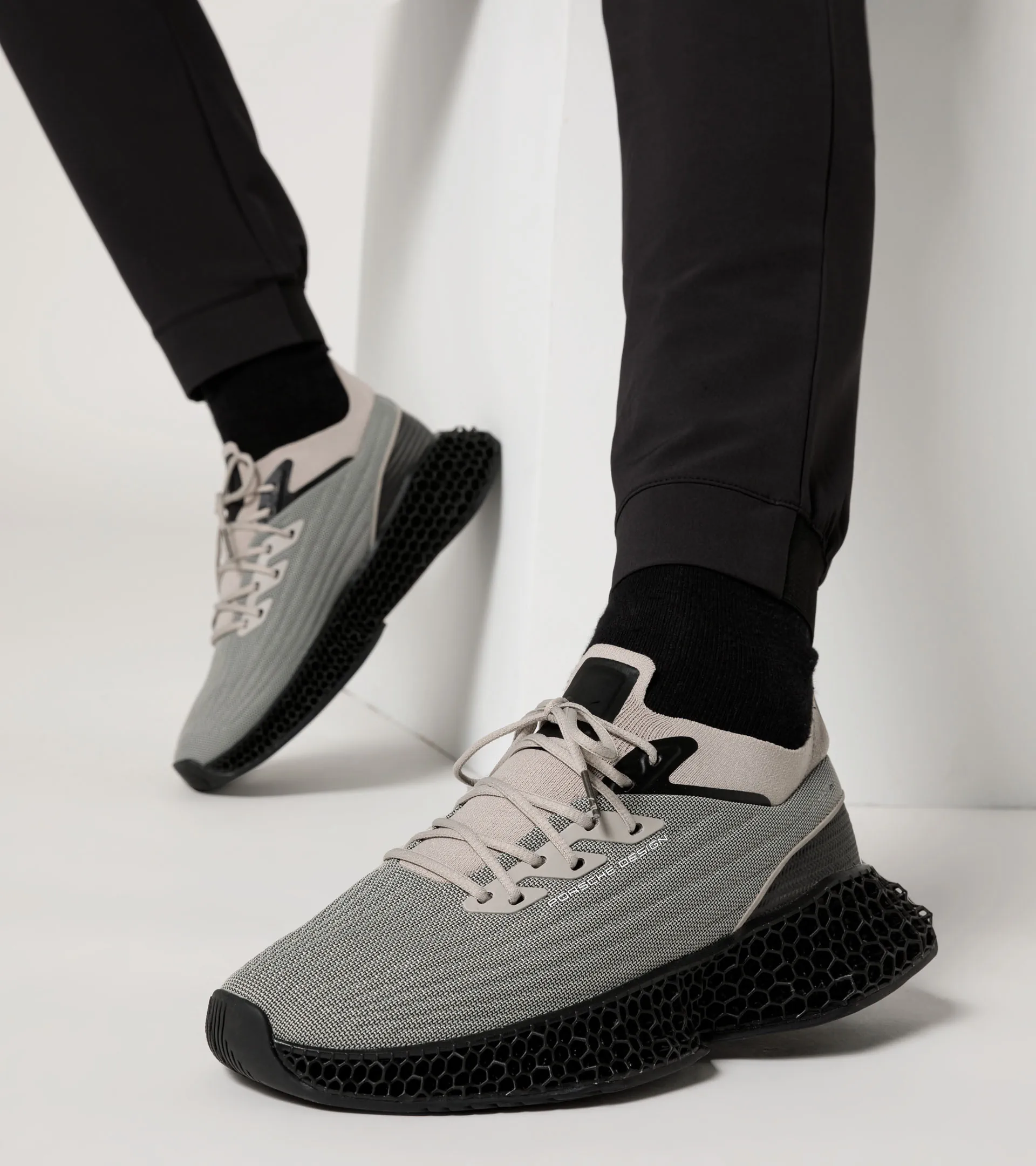 3D MTRX II Trainers | PORSCHE SHOP