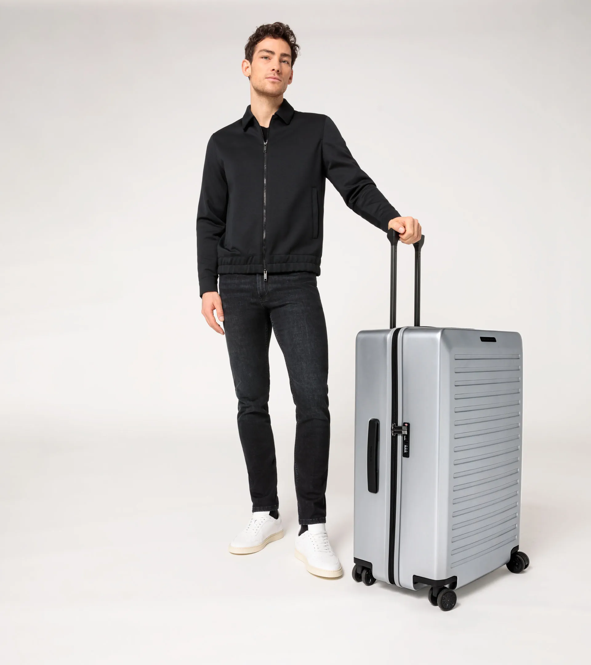 Voyager 2.0 Hardcase 4W Trolley L | PORSCHE SHOP