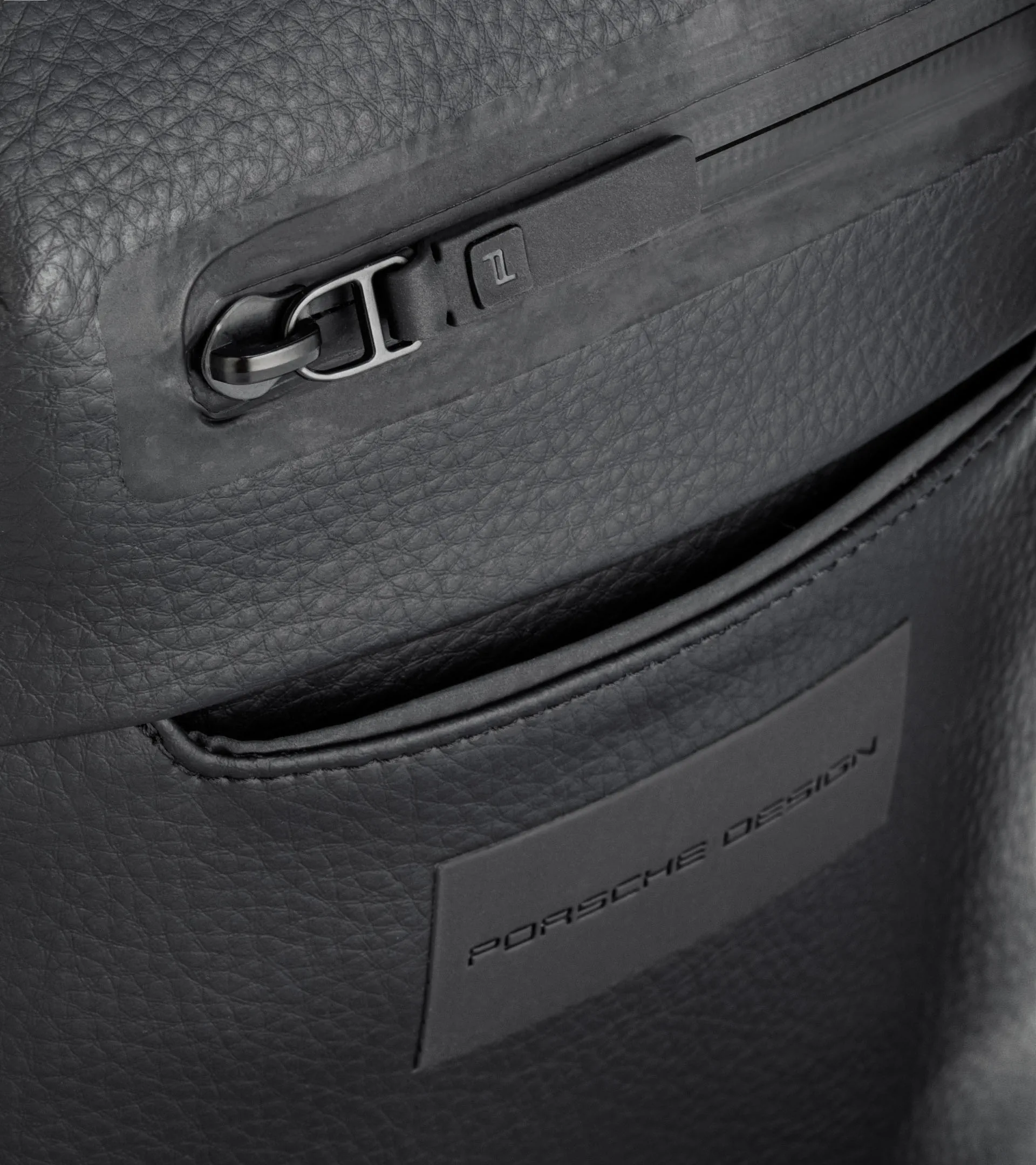 Urban Eco RL Shoulder Bag | PORSCHE SHOP