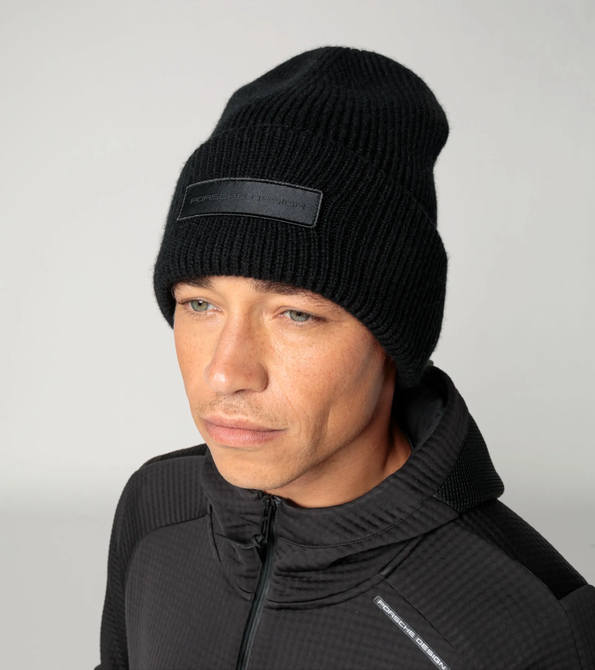 Porsche Design hats, scarves and gloves | PORSCHE SHOP