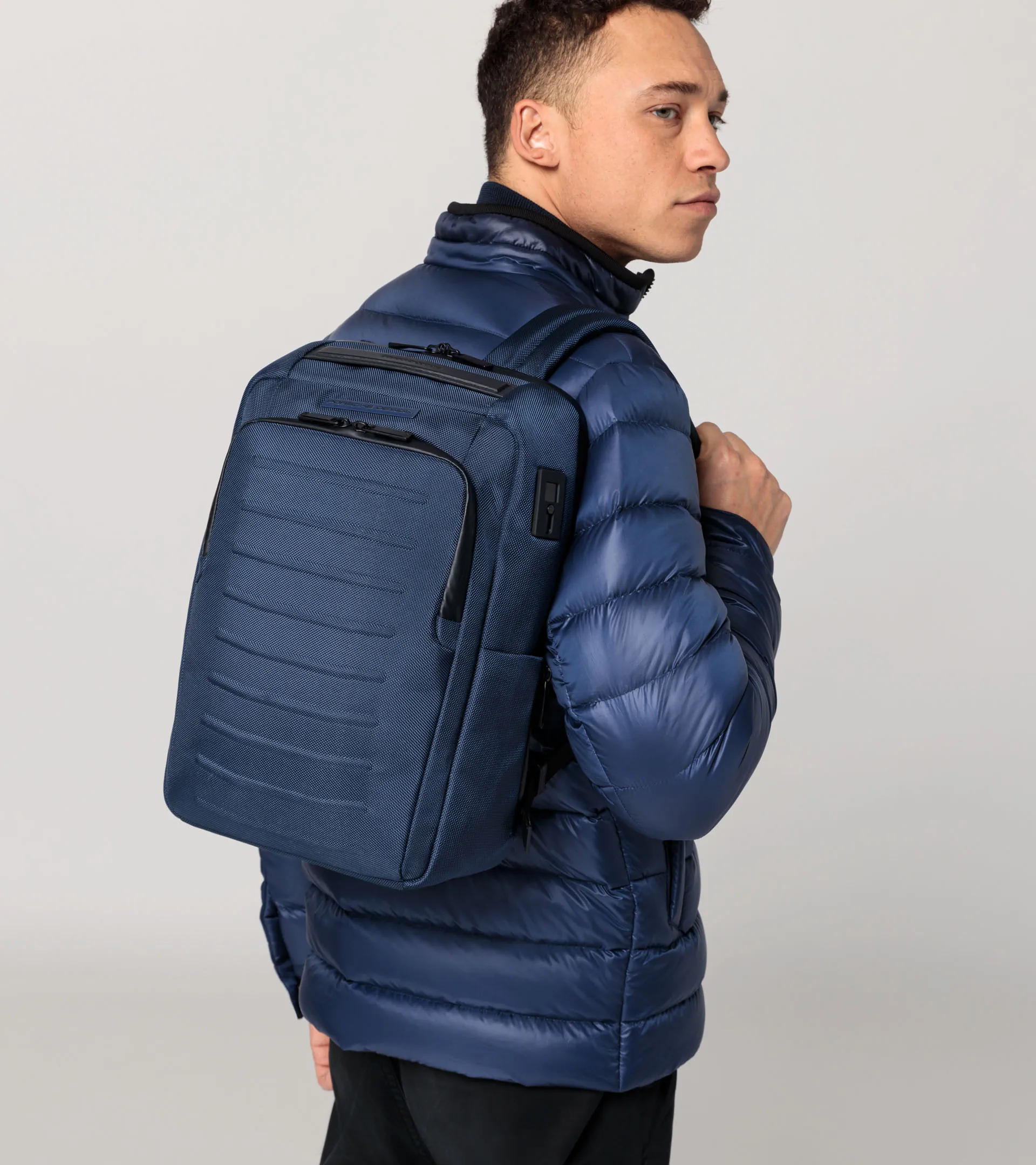 Roadster Pro Backpack XS | PORSCHE SHOP