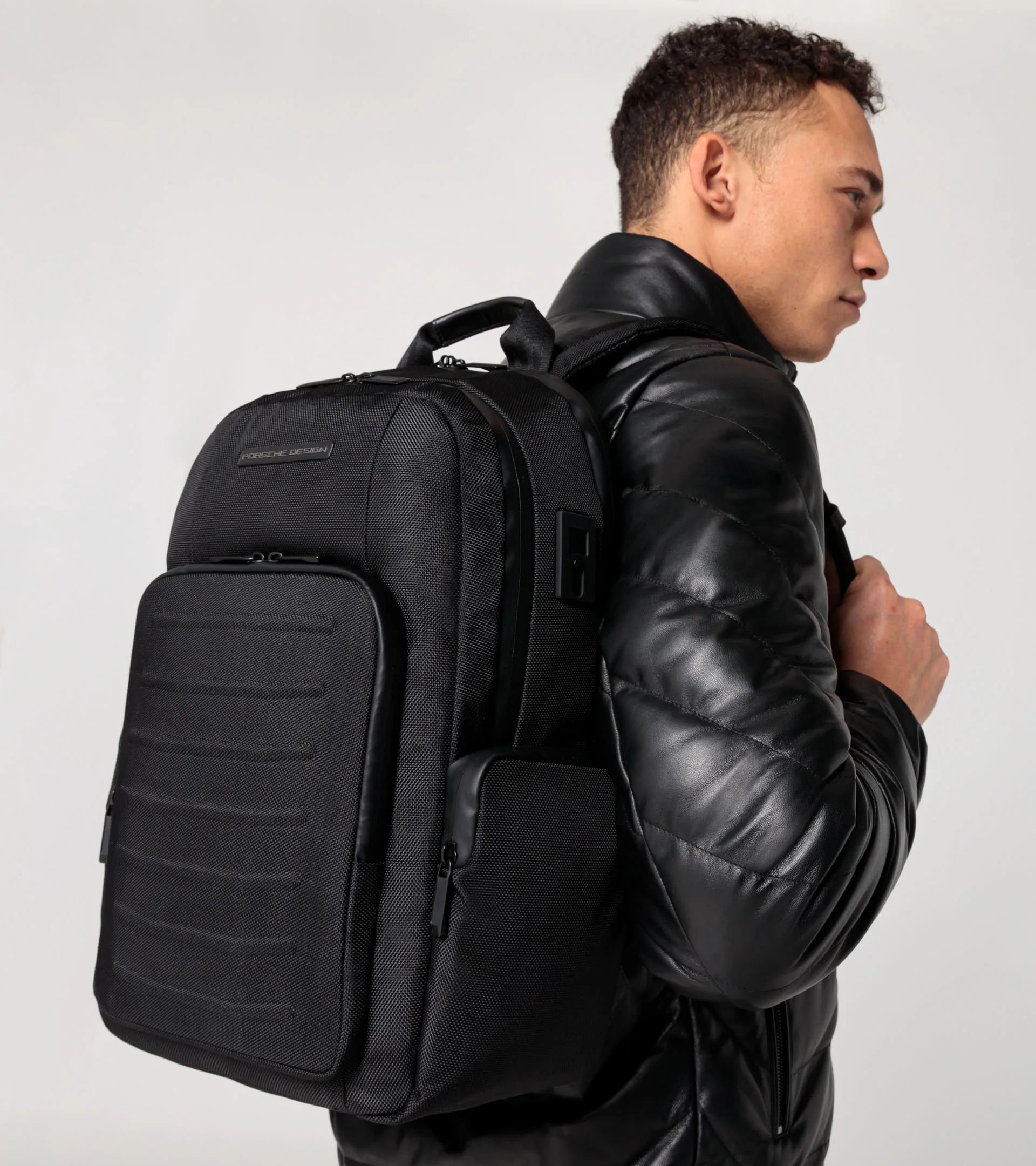 Roadster Pro Backpack M1 | PORSCHE SHOP