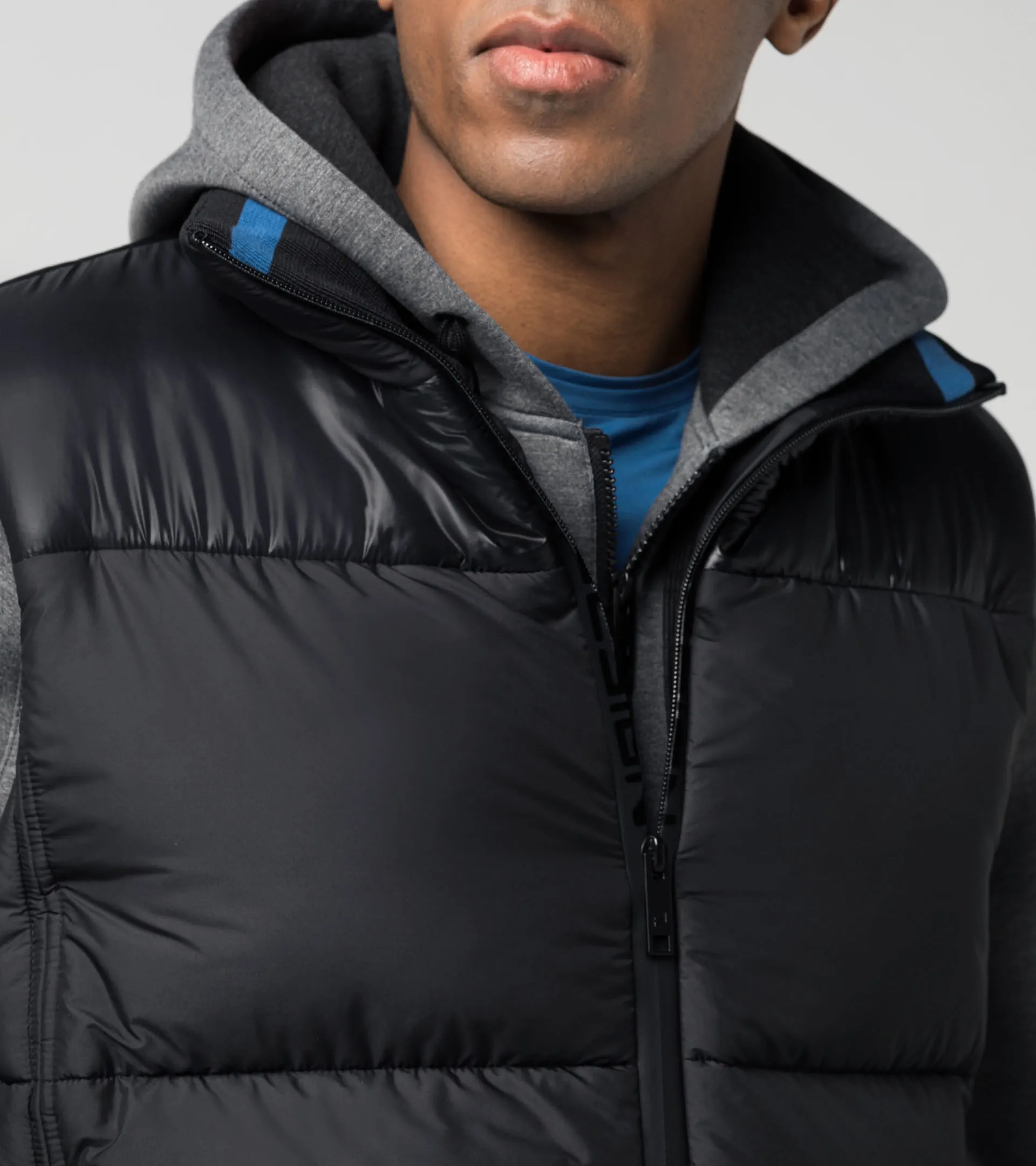 Porsche Design P1000 ブラック ダウンベスト Horizontal Padded Vest | PORSCHE SHOP