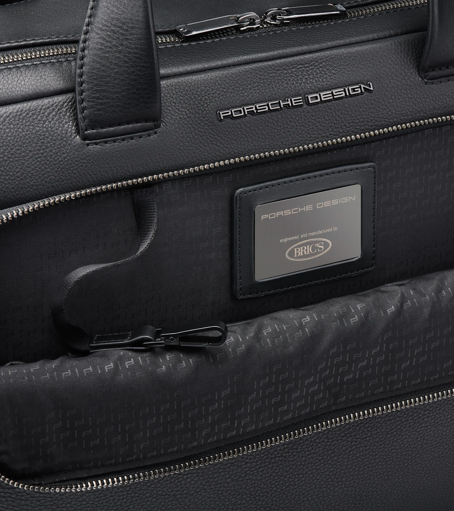 Roadster Leather Briefcase M | PORSCHE SHOP