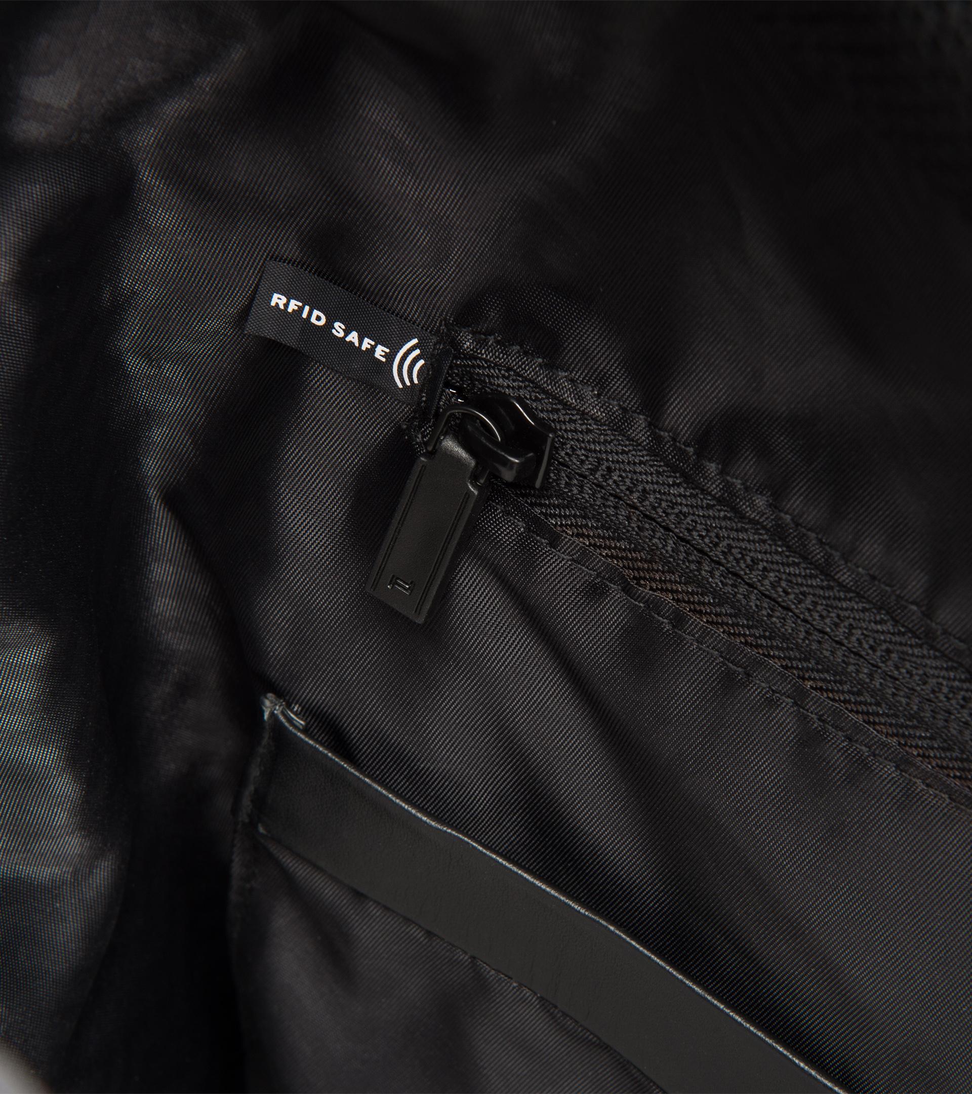 Roadster 4.1 BackPack L | PORSCHE SHOP