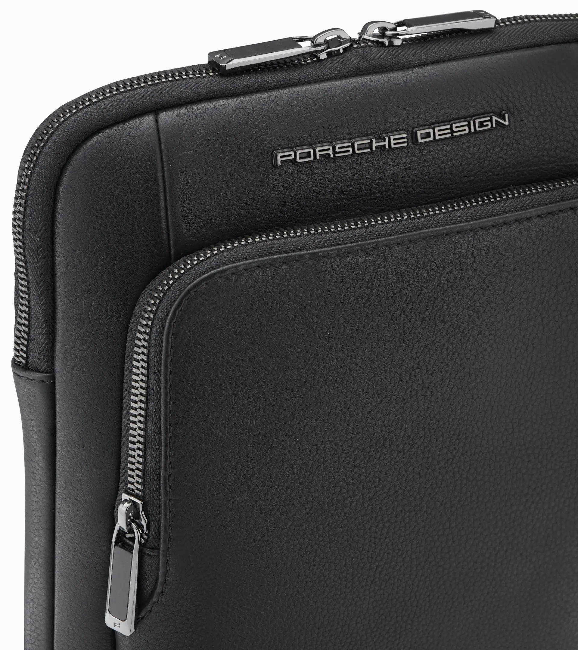 Roadster Leather Shoulderbag S | PORSCHE SHOP
