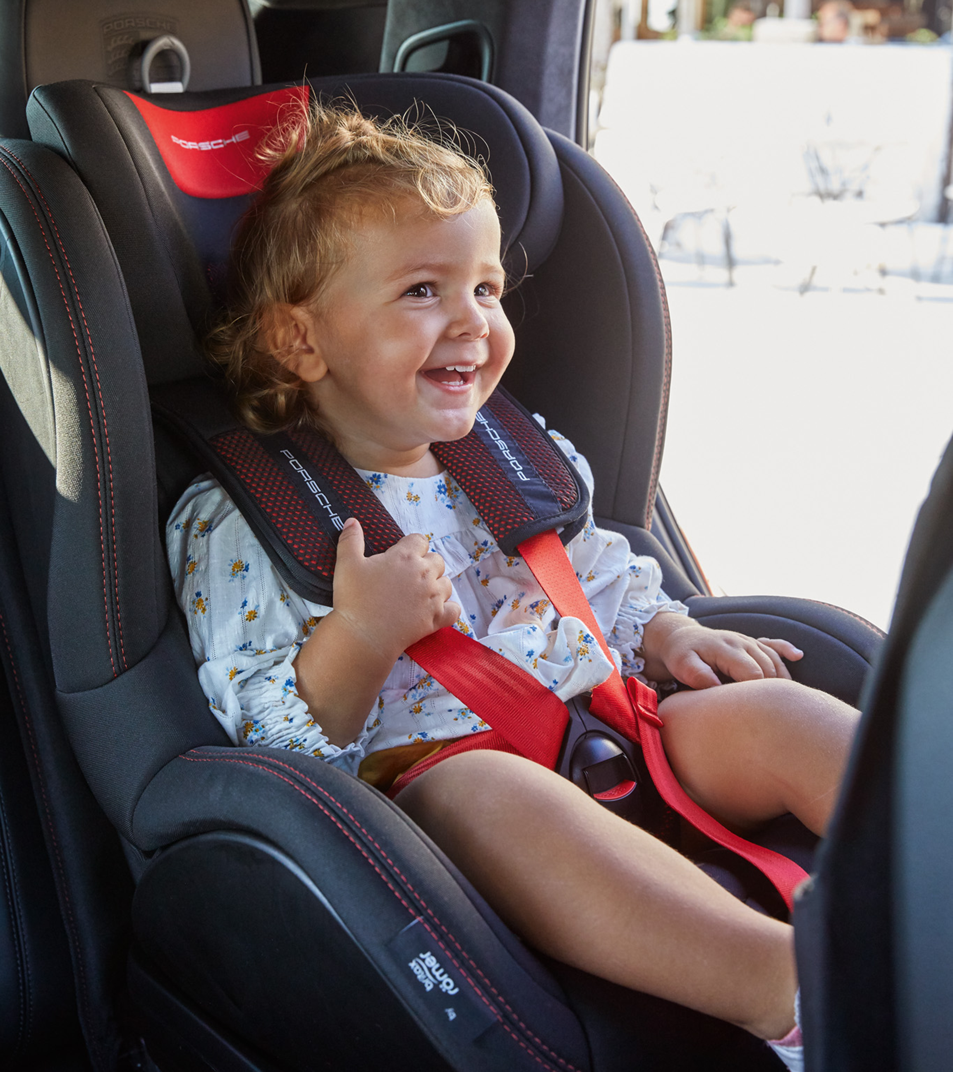 Porsche Kid Seat i-Size | PORSCHE SHOP