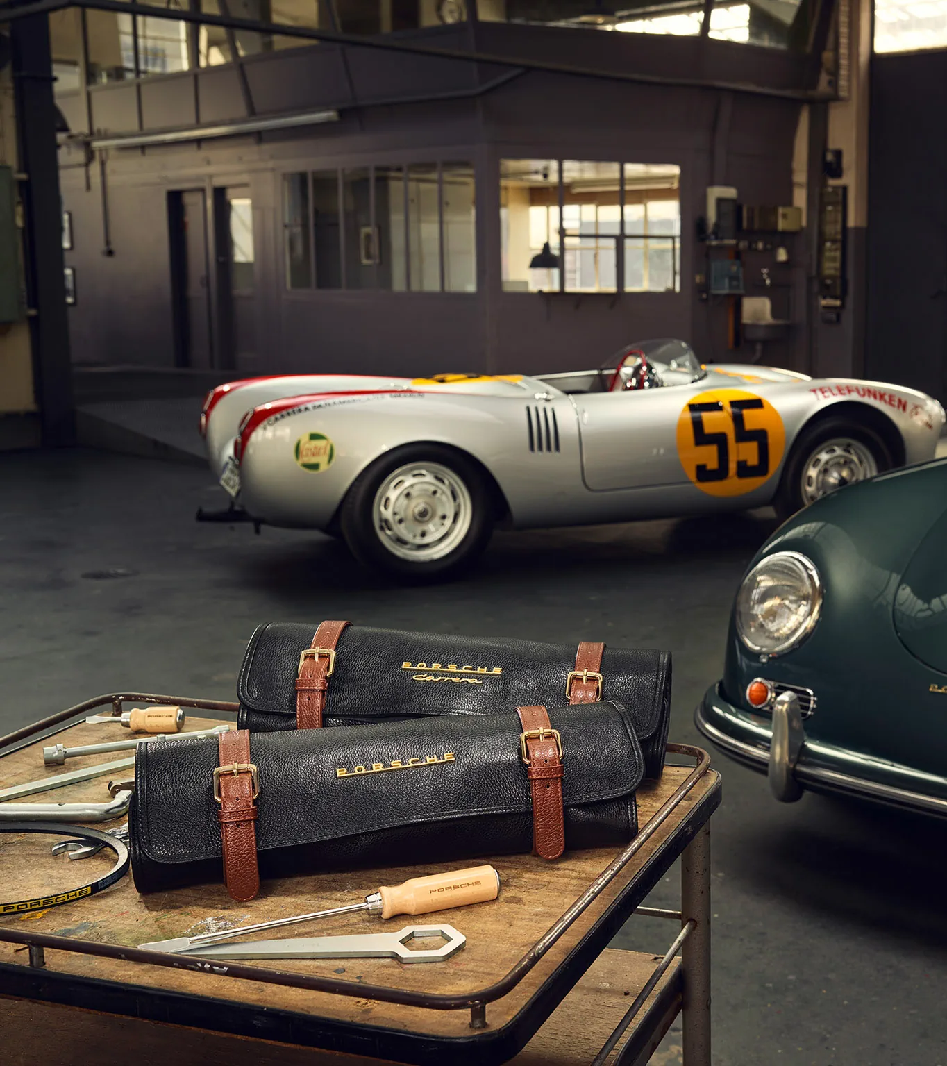 356　◆canon◆ブーツ&マルシェバックset Porsche Classic 356 (1950 to 1965) tool bag | PORSCHE SHOP