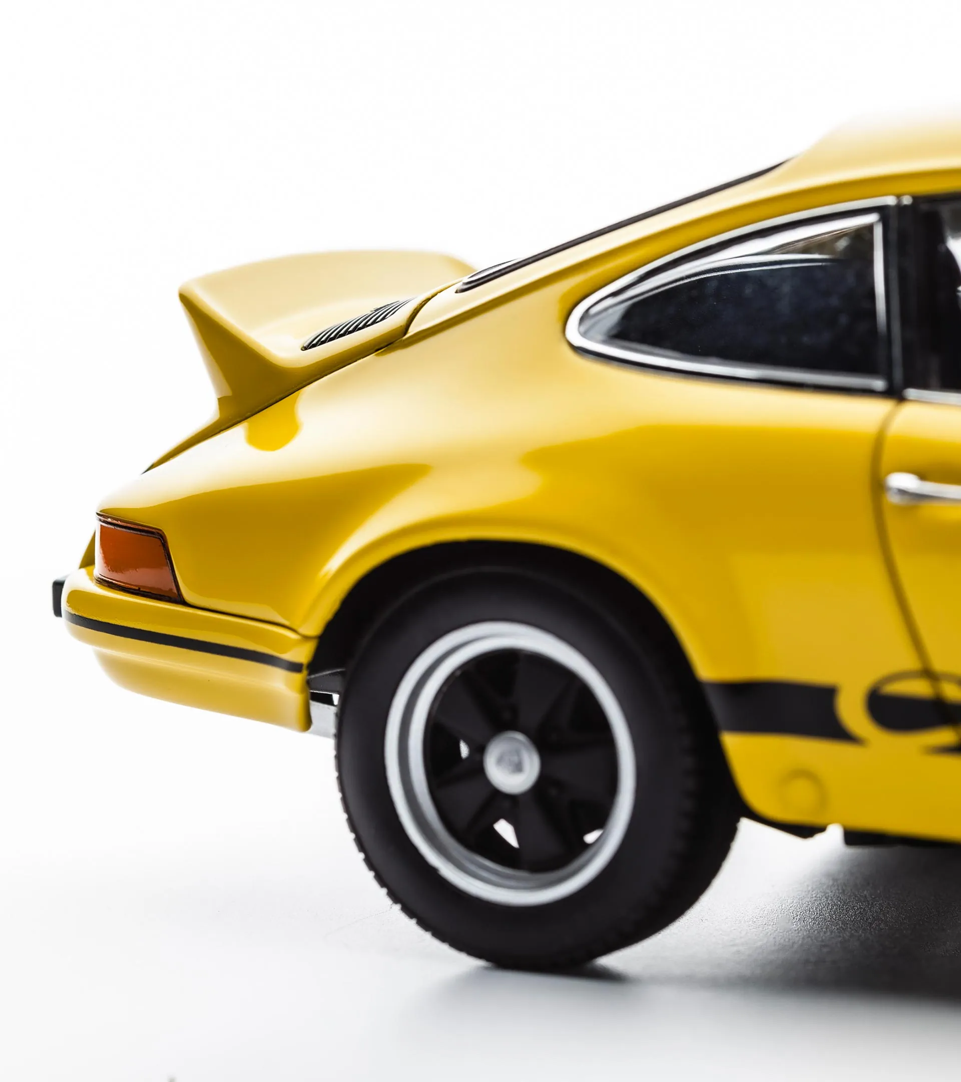 Porsche 911 Carrera RS 2.7 | PORSCHE SHOP